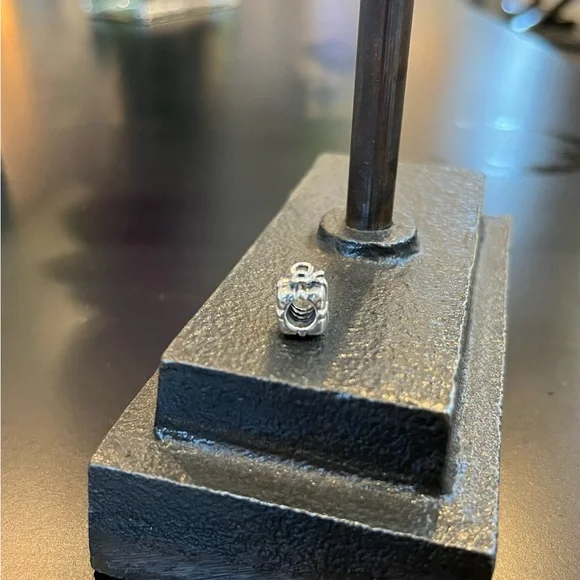 Present Pandora Charm - Picture 4 of 5